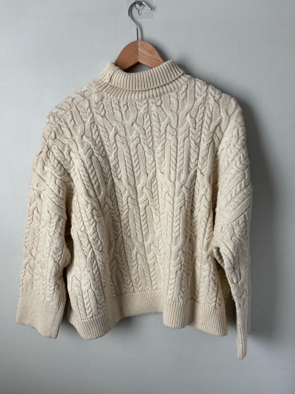 Zara Chunky Cable Knit Sweater | Cream Ivory | Size S | EUC | Oversized Fit - Picture 2 of 3